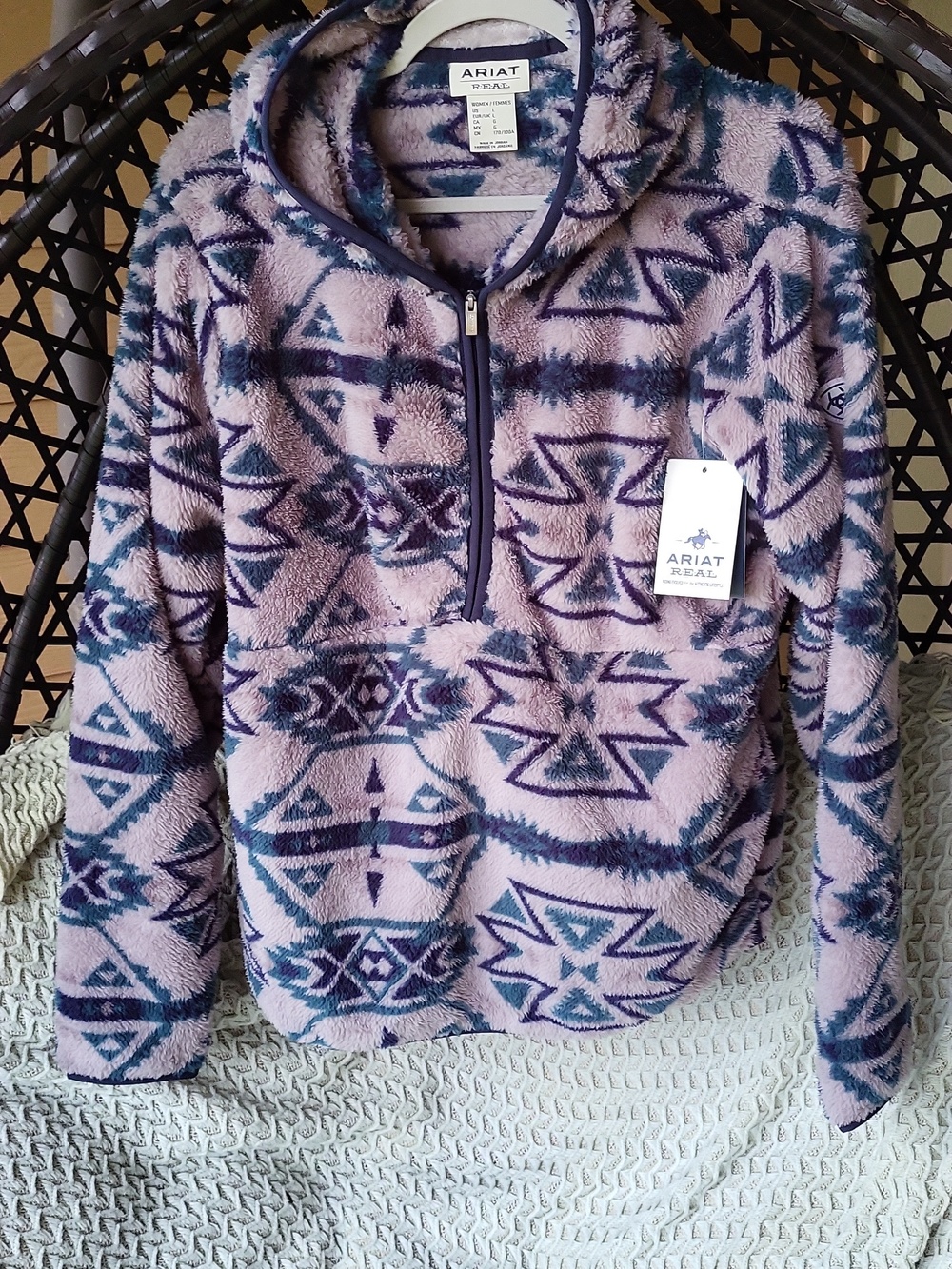 NWT Women’s Ariat R.E.A.L. Berber Pullover Sweatshirt - Picture 4 of 12